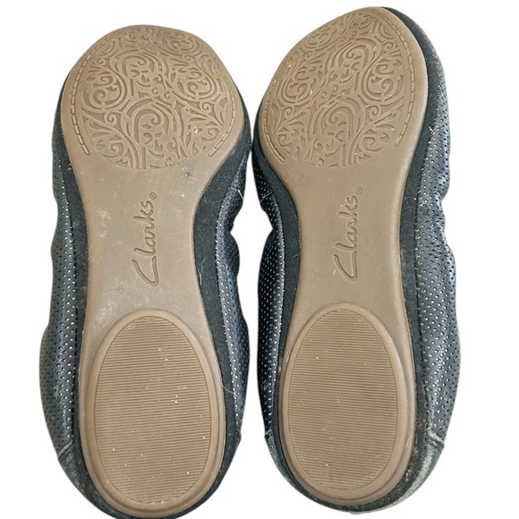 Clark’s Grayson Erica perforated round toe leather black Ballet Flats size 7.5 - Picture 7 of 8